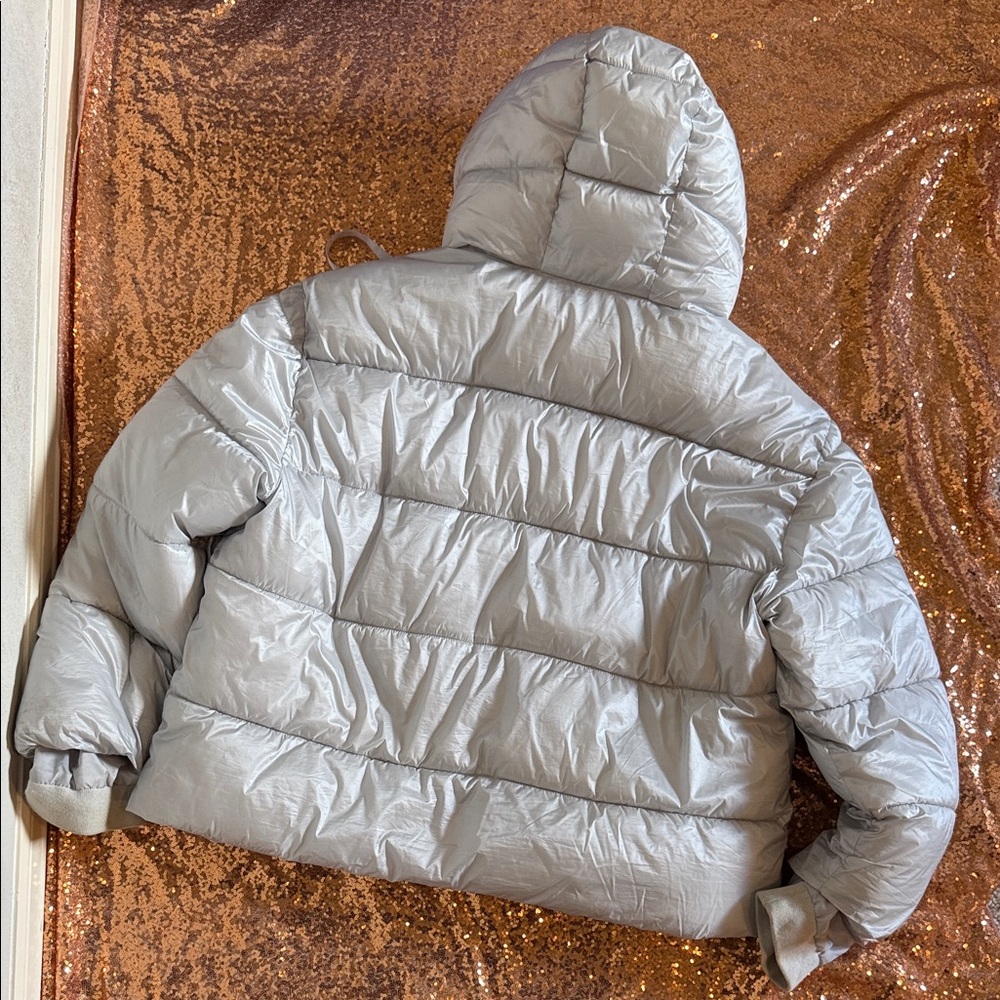 Gap Women’s Silver Coldcontrol Max Puffer Coat with Hood - Picture 4 of 5